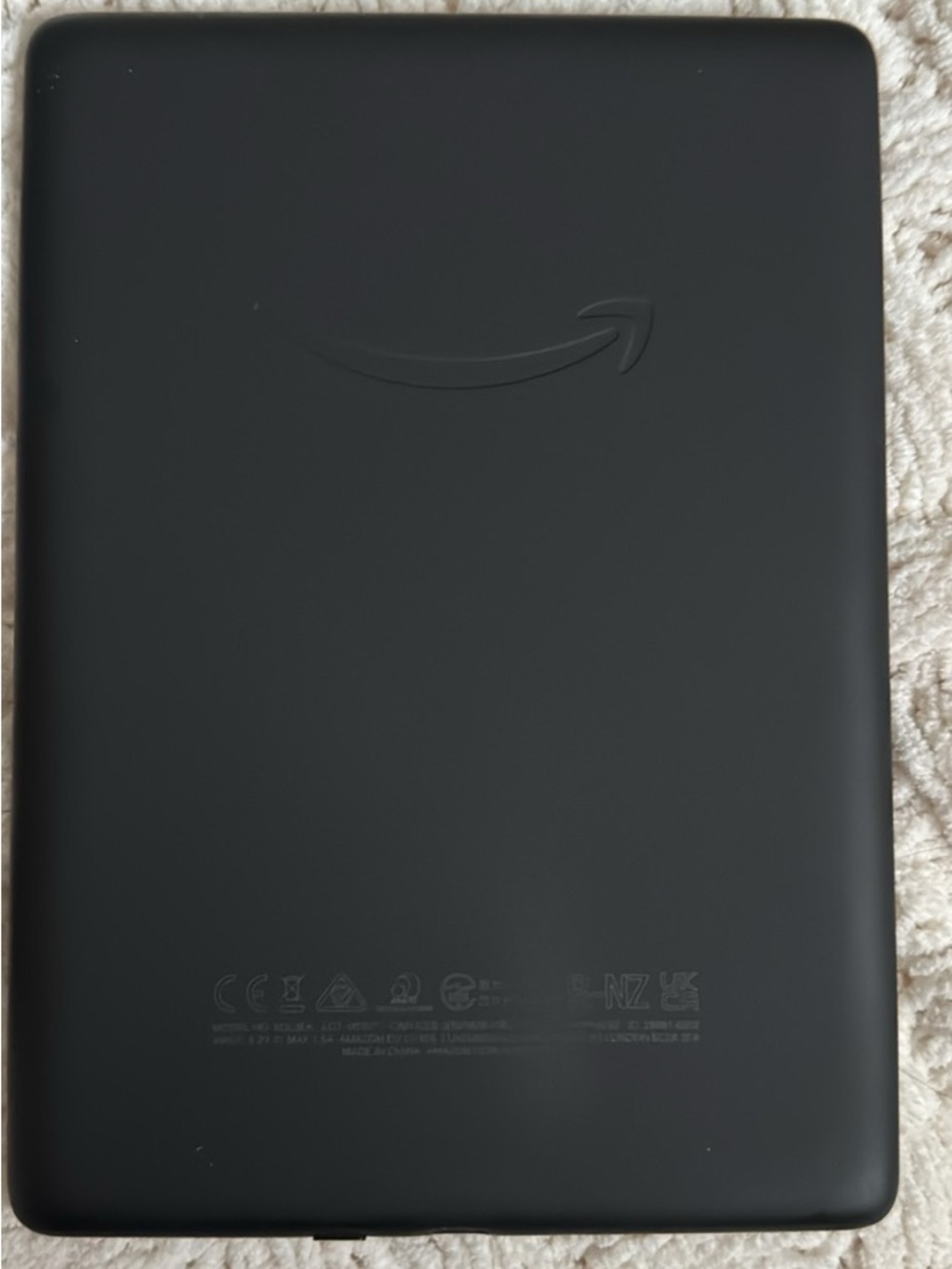 Kindle Paperwhite (11th Gen, 2021) – 6.8” Screen, Warm Light, Like New - Picture 2 of 4